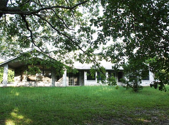 2nd image of 103 Tres Lagos Cir