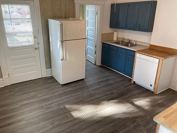 5th image of 271 Dakota Ave #A