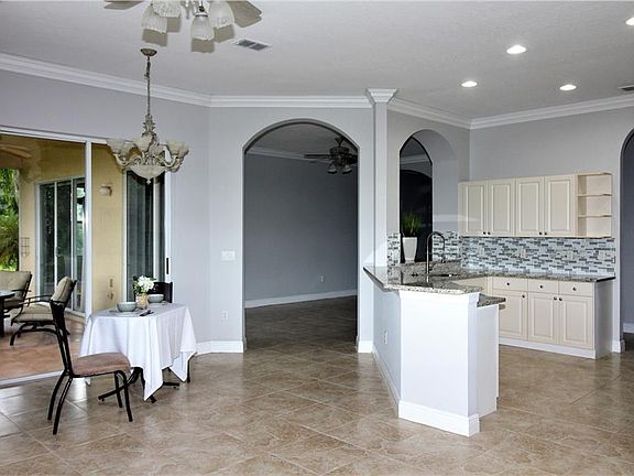 5th image of 2879 Aspen Peak Ct