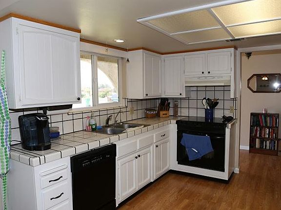 4th image of 3180 N Bel Mira Dr