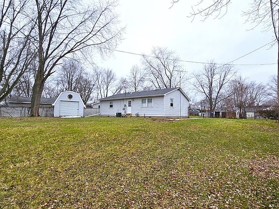 2nd image of 7063 Sherwood Ave