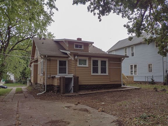 3rd image of 5716 Virginia Ave