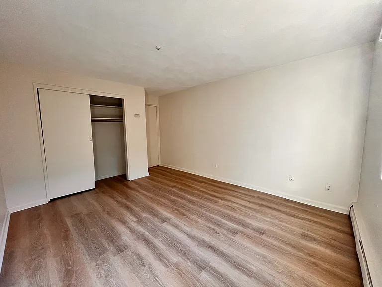 100 Grandview Ave #3B — Photo 5