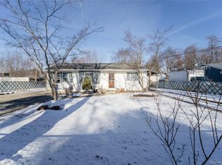 9 Patton St, Brentwood, NY 11717