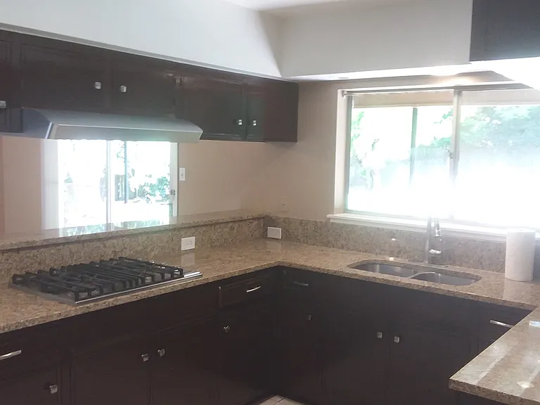 121 Riviera Dr — Photo 8