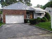 1st image of 2593 Rockville Centre Pkwy