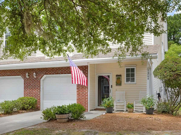 1268 Fenwick Plantation Rd, Johns Island, SC 29455