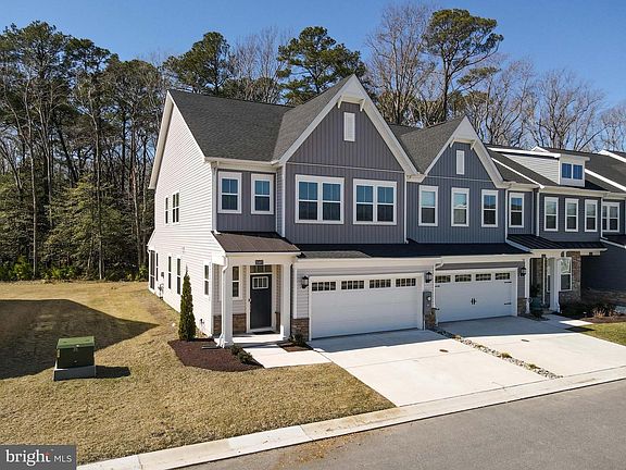 2nd image of 32407 Norman Ln