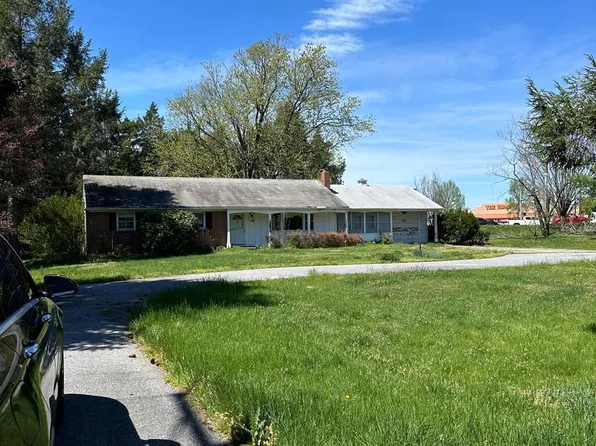 73 Berlin Cross Keys Rd, Williamstown, NJ 08094