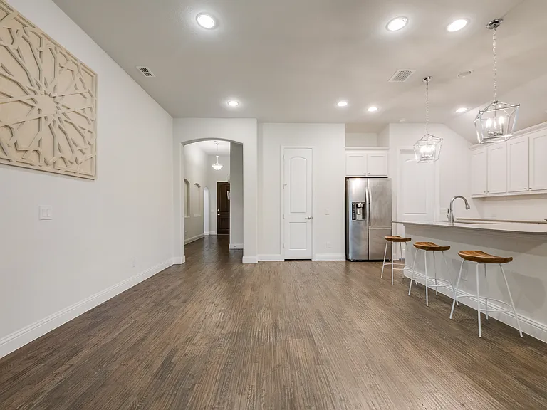 3319 Sequoia Ln — Photo 6