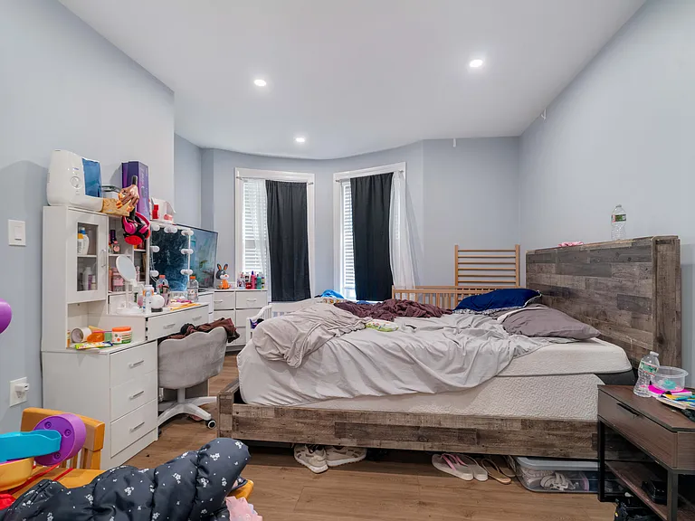 46 Saxton St #1 — Photo 9