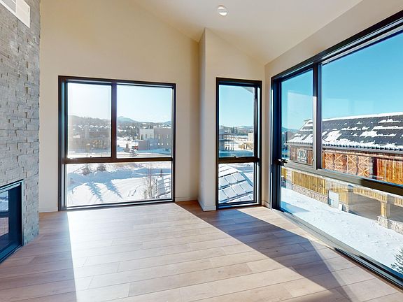 2nd image of 720 BAKER Drive #404