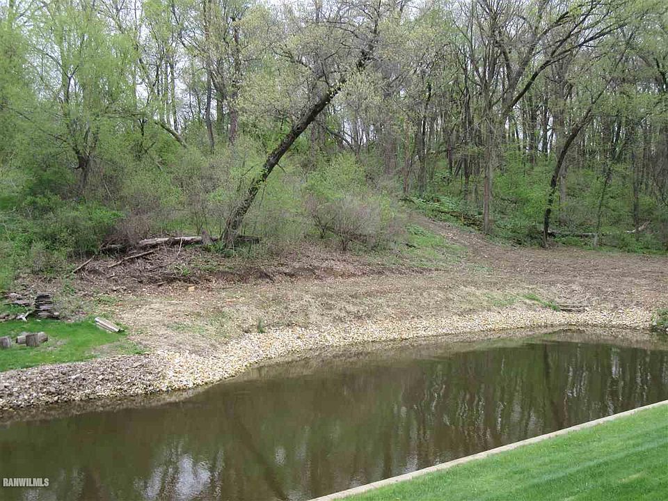 1st image of 16-230 Stonehedge Dr