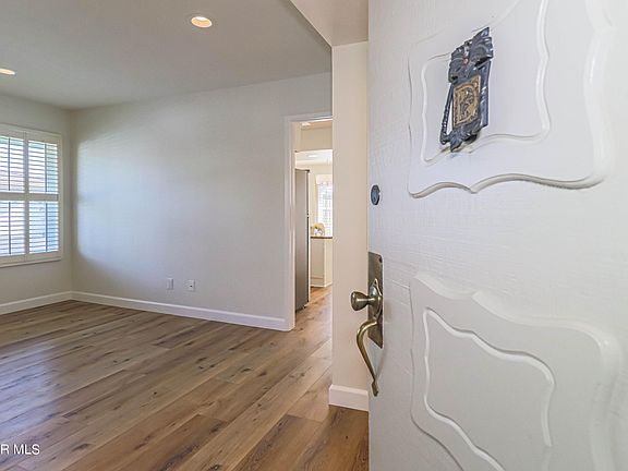 5th image of 4190 Lake Harbor Ln
