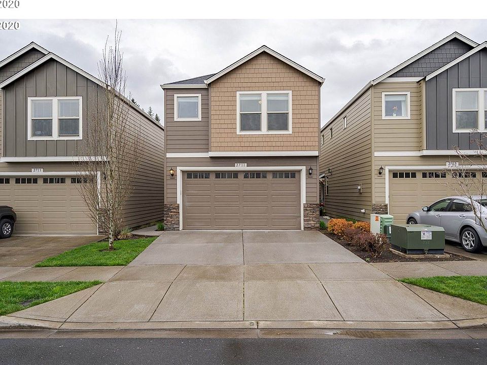 1st image of 2711 NE 130th Ct