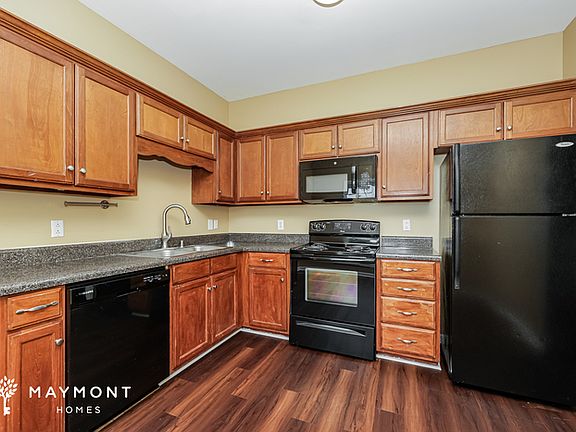 4th image of 3217 Hardwood Dr