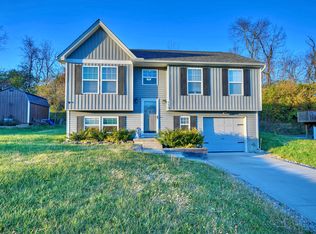 130 Ashley Dr, Dry Ridge, KY 41035