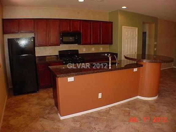 5th image of 7634 Engleberg Ave