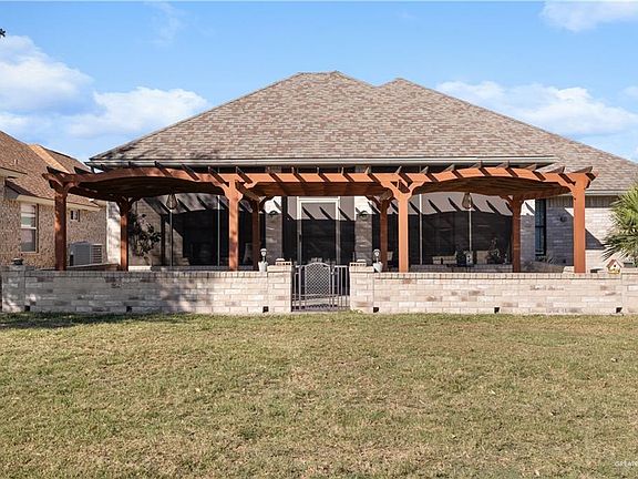 2nd image of 3522 Country Club Dr N