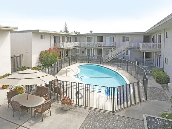 3rd image of 4963 Campbell Ave APT 7