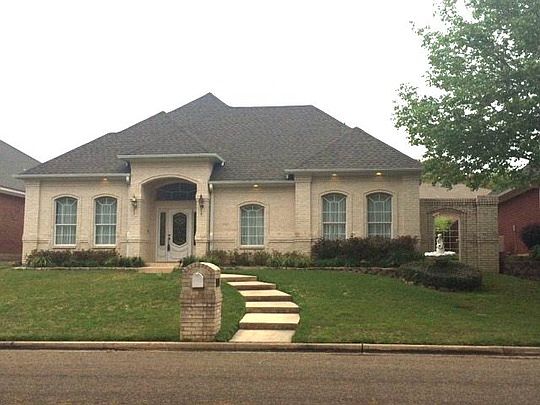 2nd image of 1409 New Forest Dr
