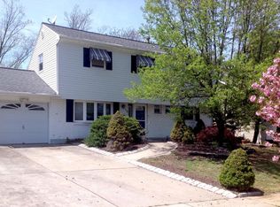 12 Miriam Pl, Hazlet, NJ 07730
