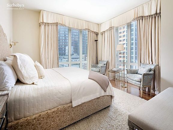 5th image of 250 E 53rd St APT 1501