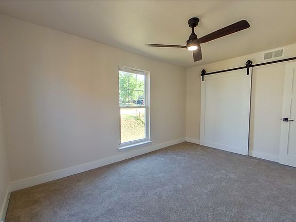5th image of 805 Allison Ave #1