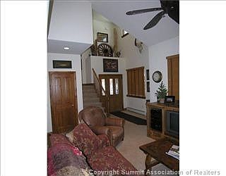 4th image of 23 Chestnut Ln