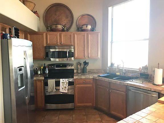 4th image of 8923 W Lisbon Ln