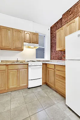 Rented by Cooper & Cooper Real Estate | media 6