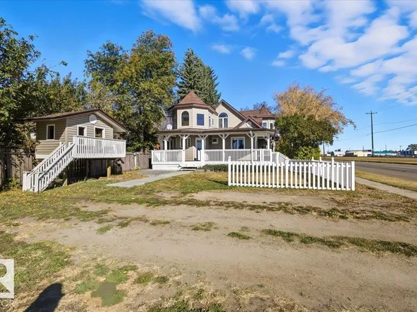 5001 42nd Ave, Wetaskiwin, AB T9A 0B5