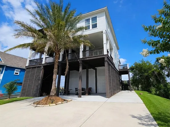 1015 Todville Rd, Seabrook, TX 77586