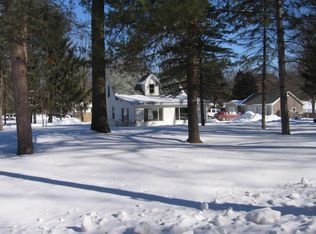 33370 56th Ave, Paw Paw, MI 49079
