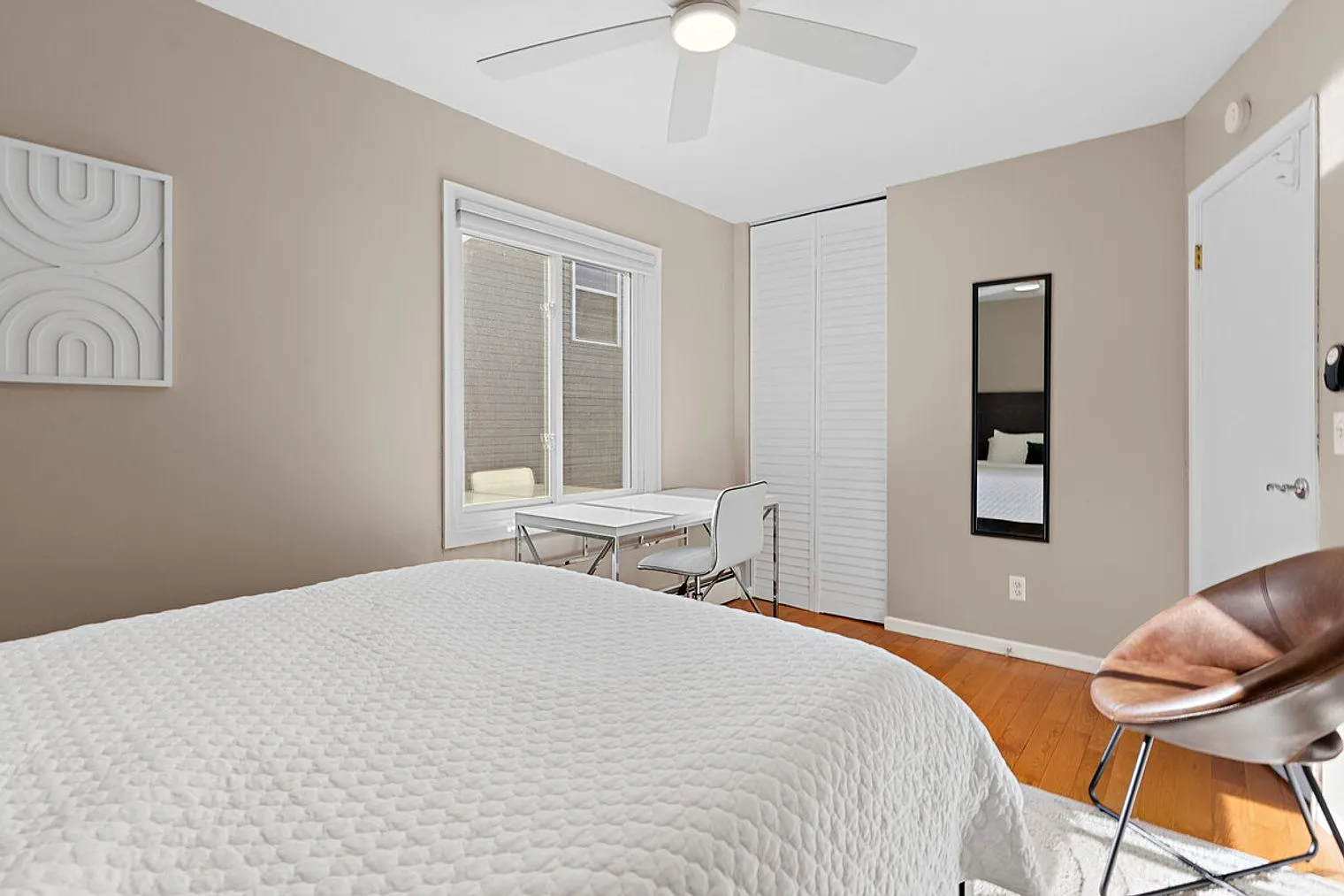 2 bed, 1.0 bath, $3,751 — Photo 3