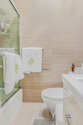 Rented by NMRE | media 21