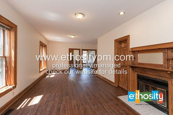 1st image of 418 N College Ave