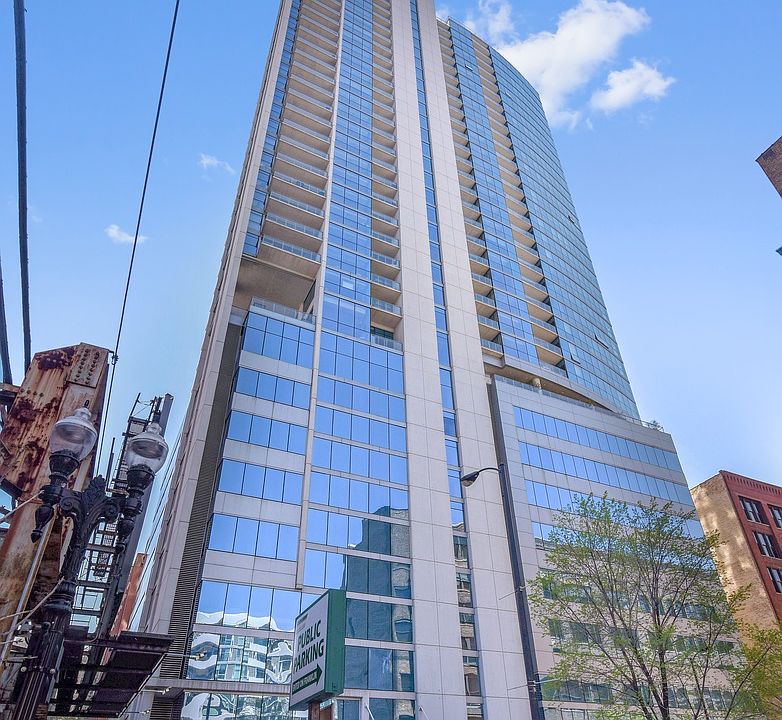 1st image of 303 W Ohio St #2203
