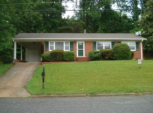 2514 Murrayhill Rd, Greensboro, NC 27403