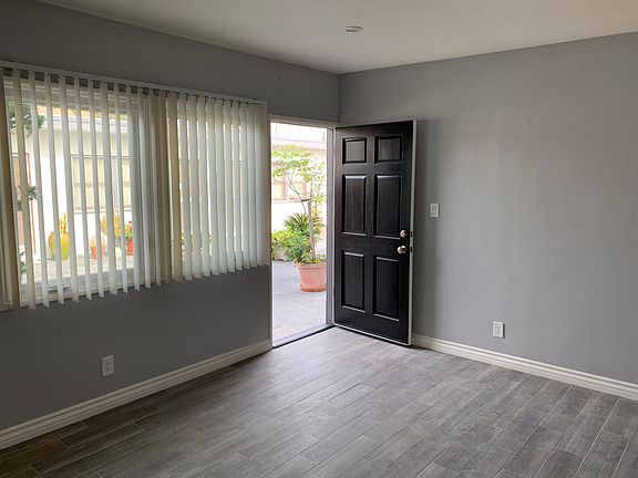 5th image of 16509 Prairie Ave #1/2