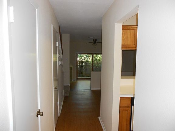 3rd image of 11404 Walnut Ridge Dr APT 10