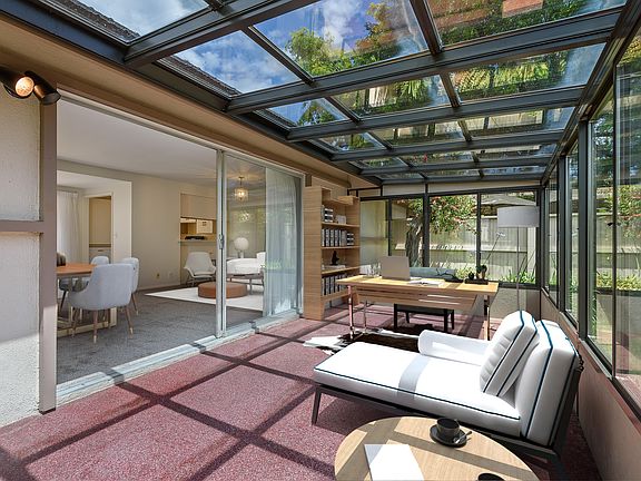 5th image of 300 Moreton Bay Ln Unit 2