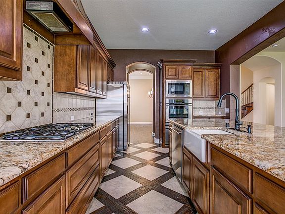 5th image of 5816 Creek Crossing Ln