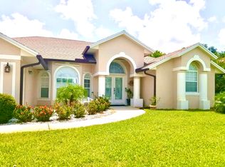 1062 SE Coral Reef St, Pt Saint Lucie, FL 34983