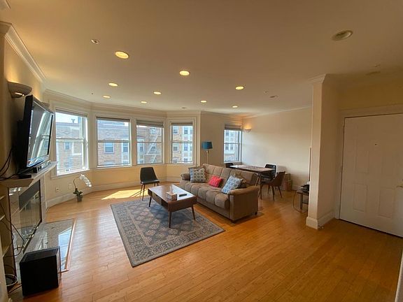5th image of 1800 Turk St APT 301