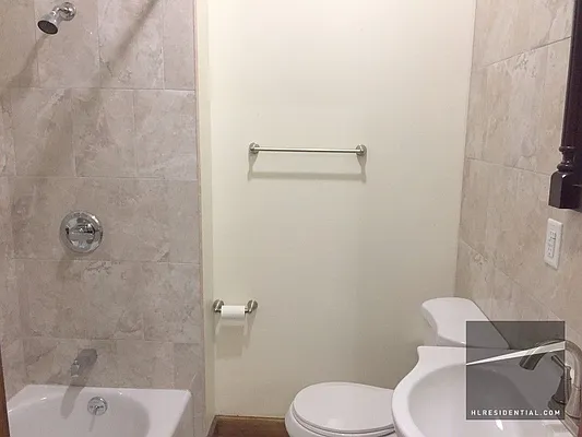 Rented by Highline Residential | media 34