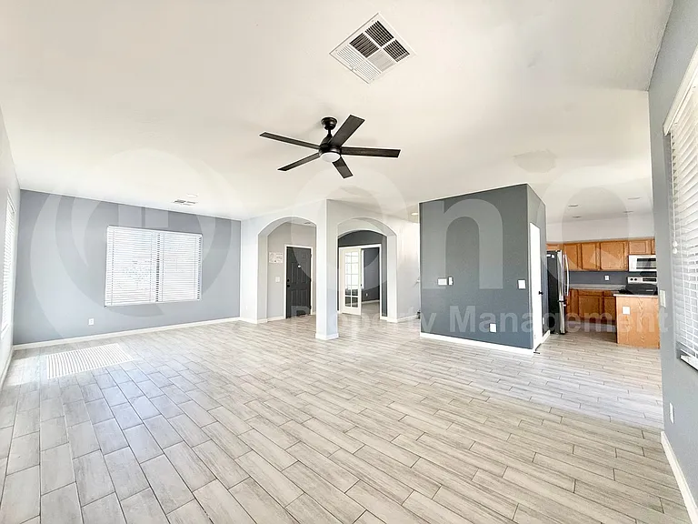 3575 E Calistoga Dr — Photo 7
