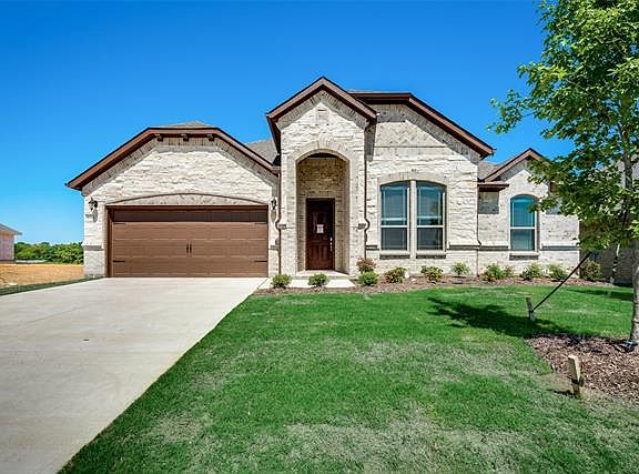 2nd image of 1028 Legacy Oaks