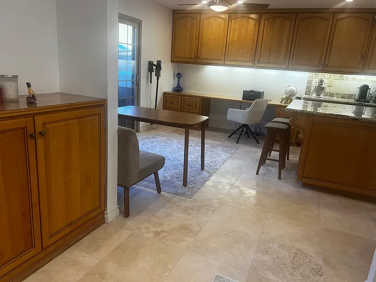 7825 Seaglen Dr — Photo 13