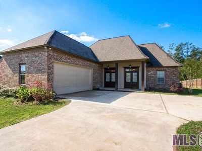 11843 River Highlands Dr, Saint Amant, LA, 70774
